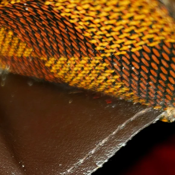 Authentic LV Wallet Damier Ebene - Picture 6 of 6